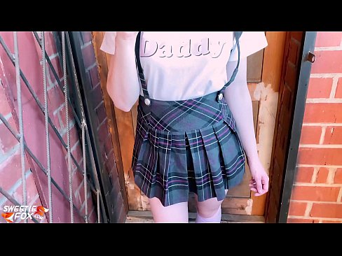 ❤️ Schoolgirl chuqur uning Dick so'radi va sinflar o'rniga fucks. ️❌ Anal videoda bizda